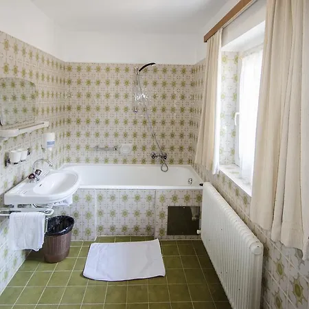 Penzion Manni Gastehaus 2*