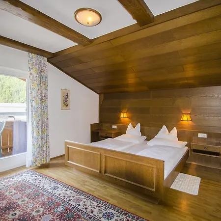 게스트하우스 Manni Gastehaus 2*