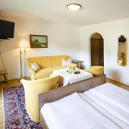 Penzion Manni Gastehaus 2*